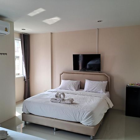 เคทู เกสเฮาส์ Hotel Chonburi Exterior photo