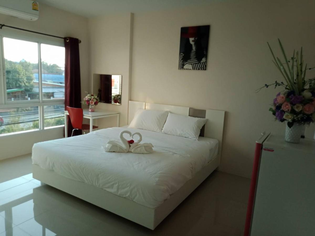 เคทู เกสเฮาส์ Hotel Chonburi Exterior photo